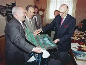 Accepts: Michael E. DeBakey on visit to Kazan, 1998