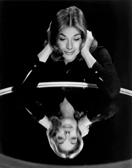 Girardon: Michele Girardon - actress