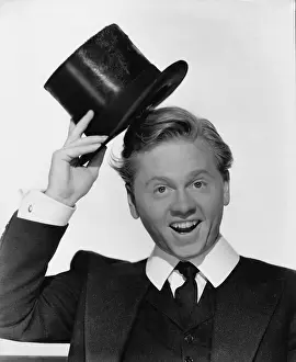 Yank: Mickey Rooney