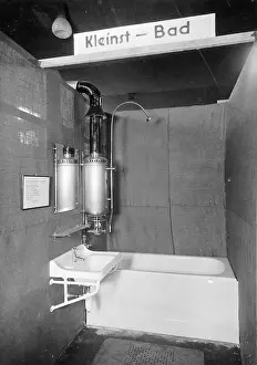 Bathroom: A micro-Bad, 1929
