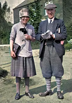 Pouch: Middle-aged couple in a garden