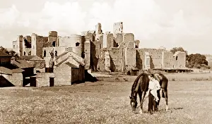 Middleham: Middleham Castle in the 1930s