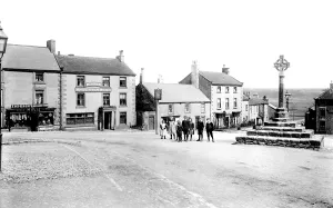 Middleham: Middleham, Market Place and the Cross 1908
