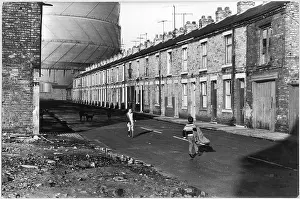 Gasometer: MIDDLESBROUGH STREET 72