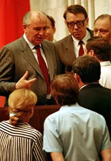 Gorbachev: Mikhail Gorbachev and deputies of Supreme Soviet