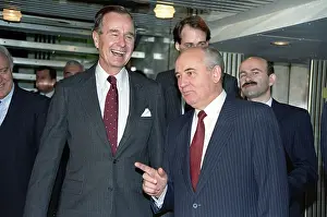 Maksim: Mikhail Gorbachev and George Bush, 1989