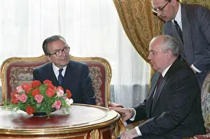 Giulio: Mikhail Gorbachev and Giulio Andreotti, 1990