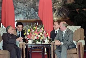 Deng: Mikhail Gorbachev meets Deng Xiaoping, 1989