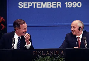 Kuwait: Mikhail Gorbachev meets with George HW Bush in