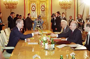 Sssr: Mikhail Gorbachev meets James Baker, 1989