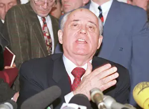 Coalition: Mikhail Gorbachev at press conference, 1996