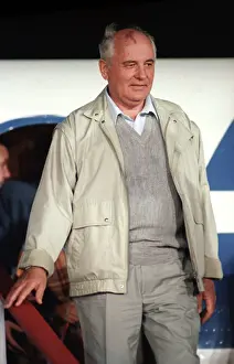 Lizunov: Mikhail Gorbachev returning Moscow, 1991
