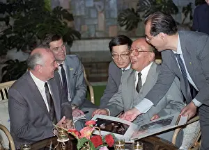 Governmental: Mikhail Gorbachev visits China, 1989