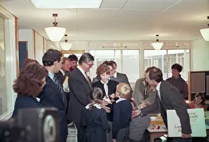 Primary: Mikhail Gorbachev visits England