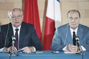 Completion: Mikhail Gorbachev visits France