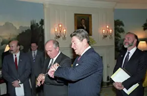 Synchronize: Mikhail Gorbachev visits USA, 1987