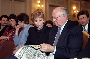 Conservatory: Mikhail Gorbachev with his wife Raisa, 1993