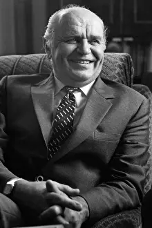 Kapitsa: Mikhail Kapitsa