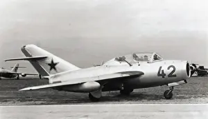 Mikoyan Gurevich: Mikoyan MiG-15UTI Midget