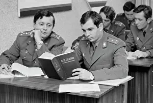 Bulgarian: Military Academy students