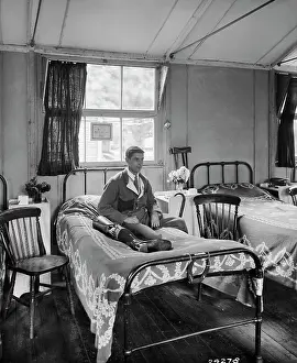 Prosthetic: Military hospitals: Roehampton