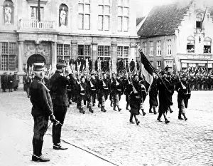 Saxe: A military parade for the Belgian King