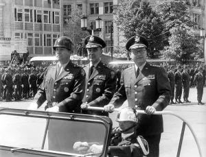 Hamlett: US military parade in Berlin