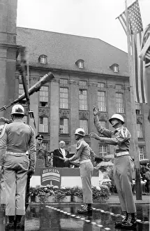 Schoneberg: Military parade in Berlin Schoneberg