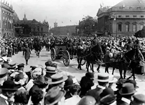 Zeughaus: Military parade with war loot, 1914