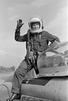 Cockpit: Military pilot