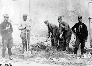 Frech: A military scene from the western front