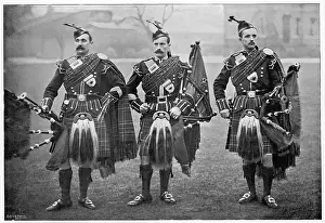 Bagpipers: MILITARY/SCOTS GUARDS