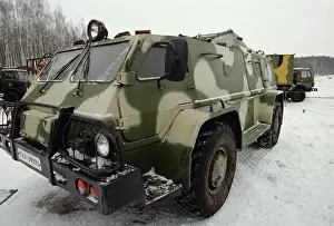 Khamelyanin: Military vehicles exhibition