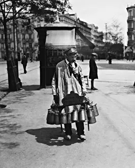 Transports: Milk man in Madrid, 1928
