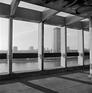 Pergola: Millbank Tower, London