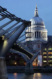 Bankside: Millenium Bridge and St Paul's Cathedral, London, UK