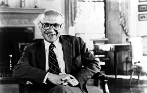 Friedman: Milton Friedman, 1980?