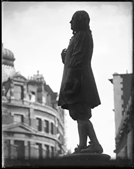 Cripplegate: MILTON STATUE, LONDON