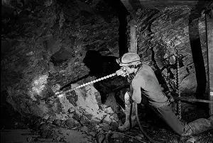 Boring: Miner at coal face -1