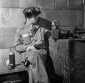 Montour: Miner - Man - Occupations - Lunch