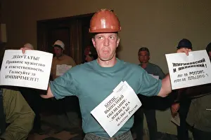 Musaelyan: Miners on strike, 1998