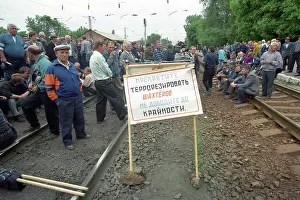 Blocked: Miners on strike in Rostov region, 1998