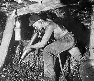 Miner: Miners underground, 1939