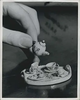 Vida: Miniature tea set made by Vida Brook, London
