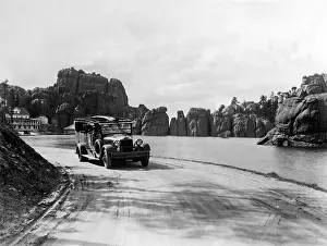 Dakota: Minibus at the Black Hills, 1927