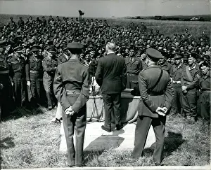 Territorials: Minister of Defence inspects territorials, Tidworth, Hants