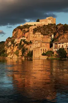 Miravet: Miravet, Ribera d'Ebre, Tarragona, Spain