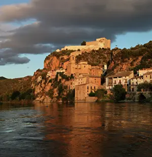 Miravet: Miravet, Ribera d'Ebre, Tarragona, Spain