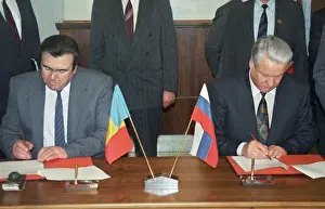 Moldova: Mircea Snegur on visit to RSFSR, 1991