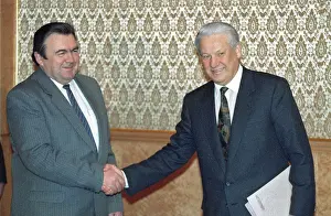 Moldova: Mircea Snegur on visit to RSFSR, 1991